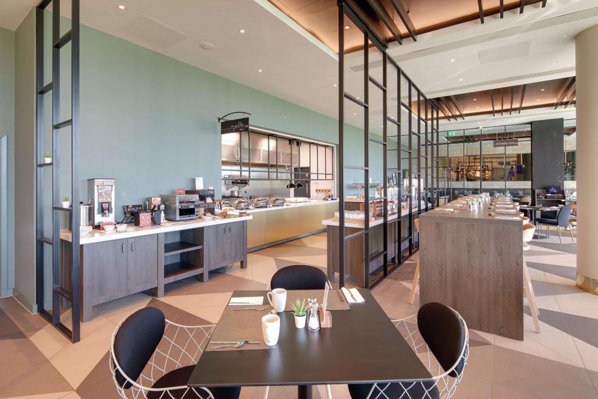 Hotel Hilton Garden Racecourse 4*